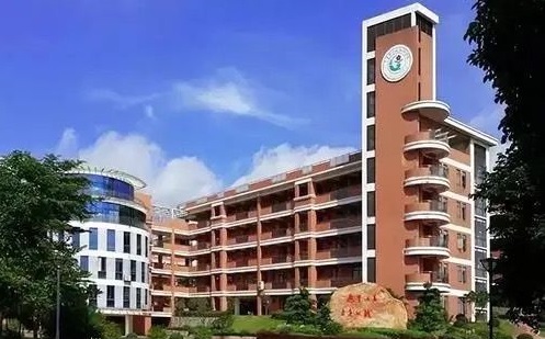 學校宣傳片怎么拍